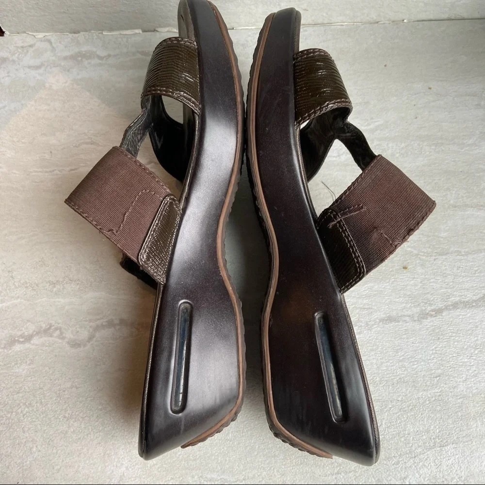 ** Cole Haan Brown Bronze T-Strap Wedge Sandals 9.5B